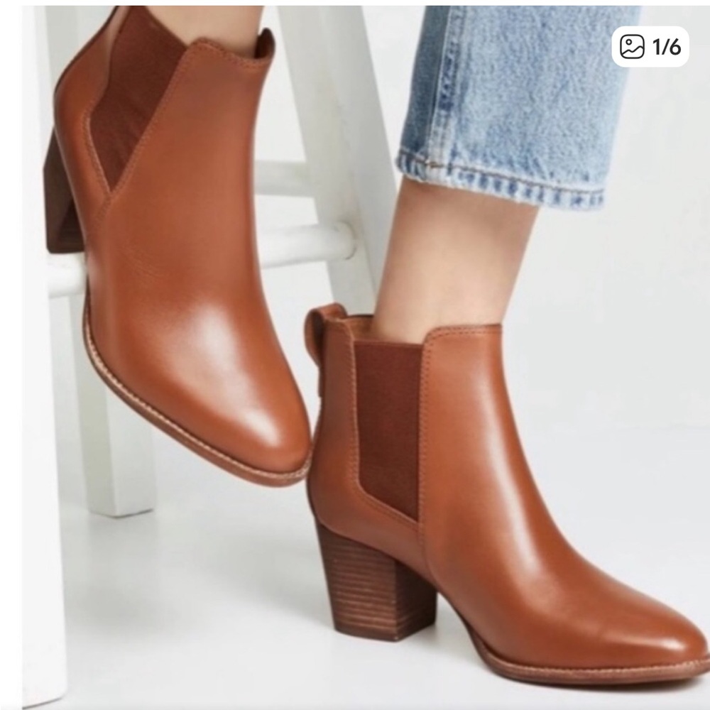 Madewell: The Regan Chelsea Boot. English Saddle. Leather. 6.5. Good condition!